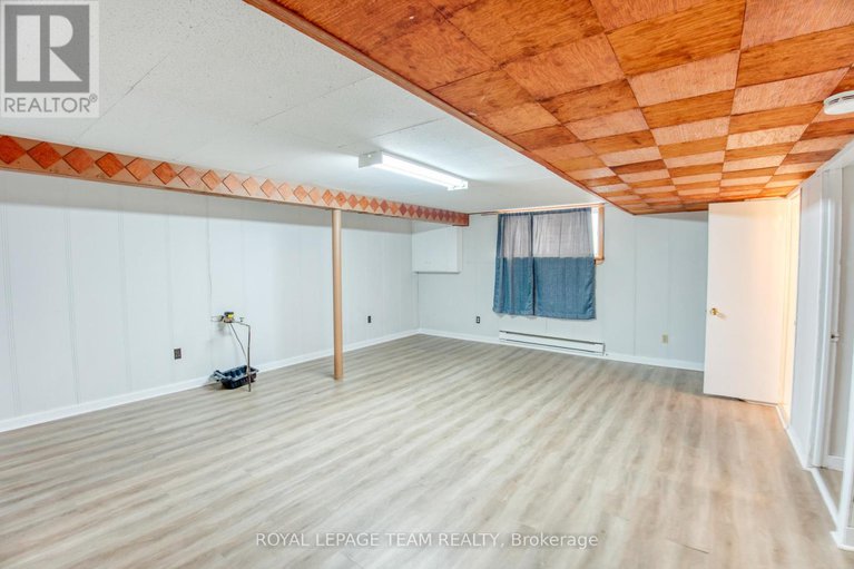 28305405/53-drouin-avenue/overbrook/ottawa/ontario/K1K2A6_15