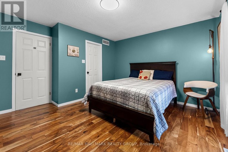 29622541/12-lakepointe-drive/avalon-east/ottawa/ontario/K4A5E3_36