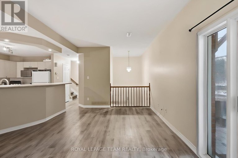 29219966/108-3265-st-joseph-boulevard/bilberry-creekqueenswood-heights/ottawa/ontario/K1E3Y2_12