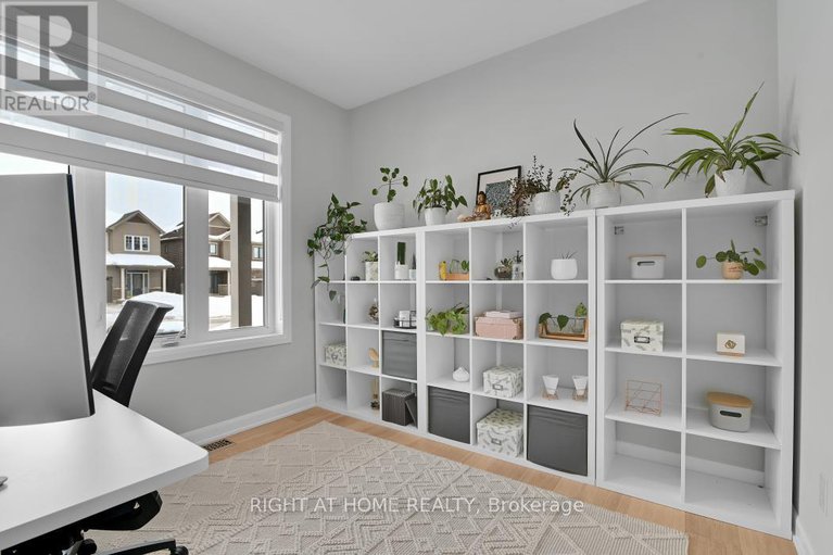 29351137/785-cappamore-drive/half-moon-bay/ottawa/ontario/K2J6V6_4