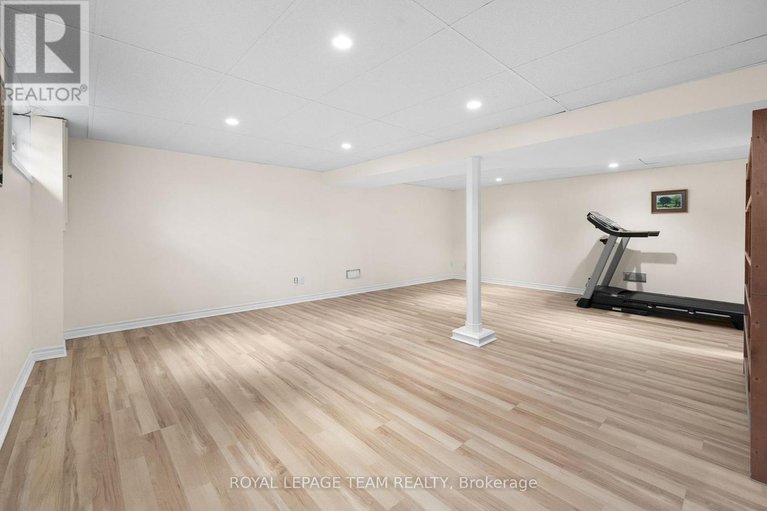 29081849/11-cherrywood-drive/arbeatha-park/ottawa/ontario/K2H6H1_36