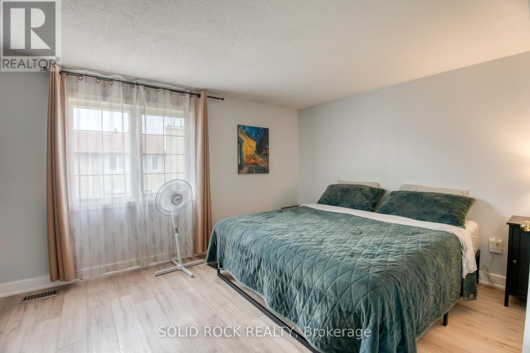 28913498/12-463-canotia-place/fallingbrookpineridge/ottawa/ontario/K4A2K2_14