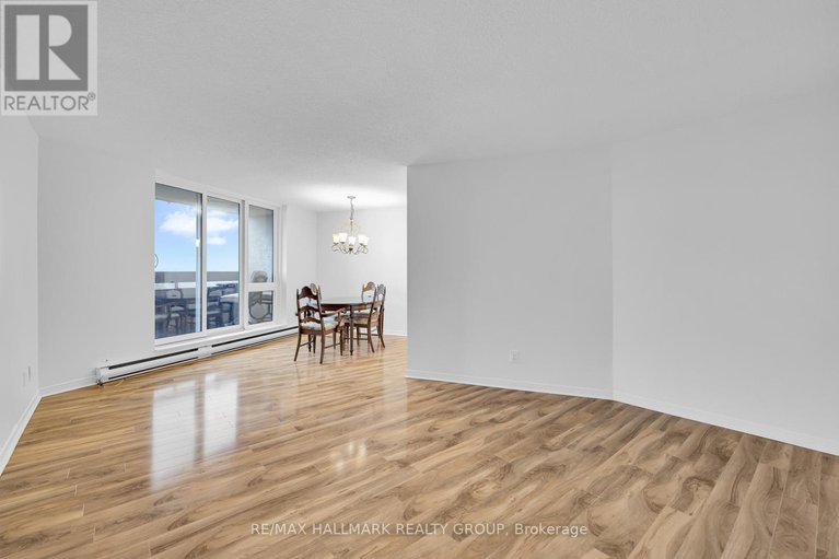 29066357/1006-2020-jasmine-crescent/beacon-hill-south/ottawa/ontario/K1J8K5_9