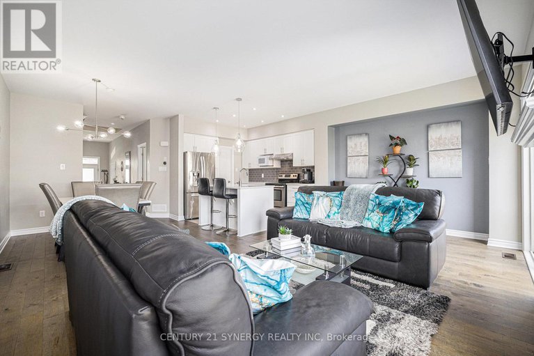 28494818/323-livery-street/emerald-meadowstrailwest/ottawa/ontario/K2V0B4_8