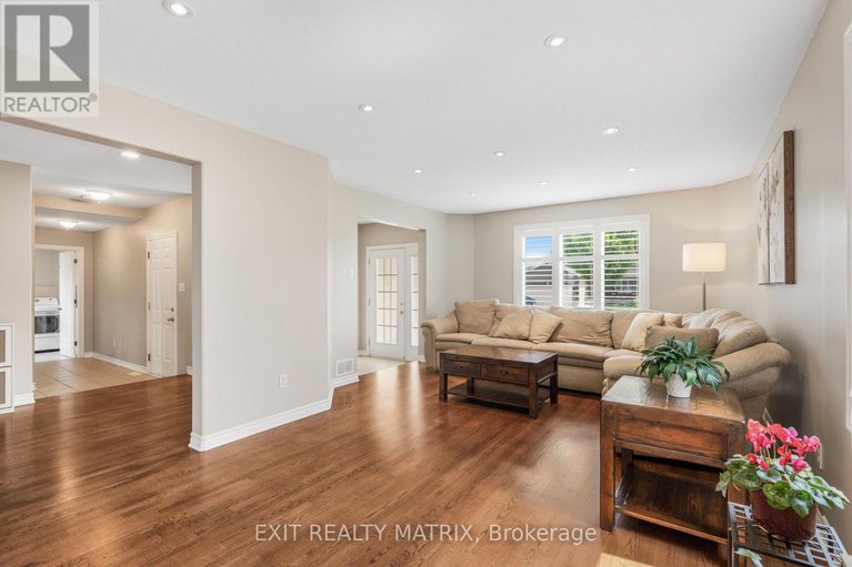 29328724/16-la-citadelle-street/embrun/russell/ontario/K0A1W0_6