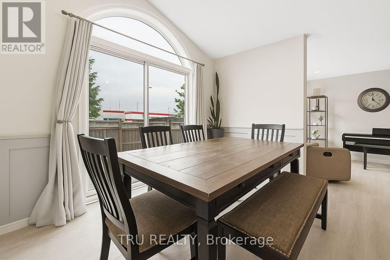 29061221/102-southpointe-avenue/longfields/ottawa/ontario/K2J4T5_9