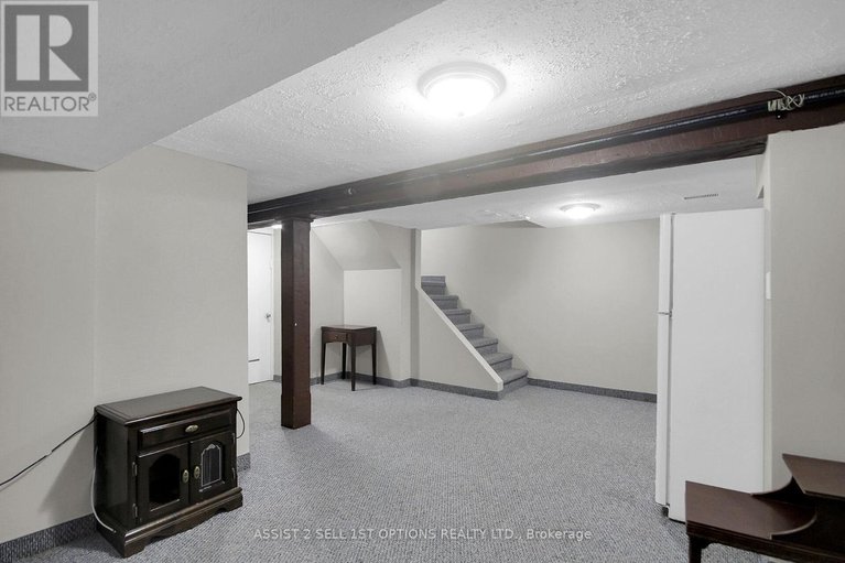 29626461/11-elvaston-avenue/craig-henrywoodvale/ottawa/ontario/K2G3T2_21