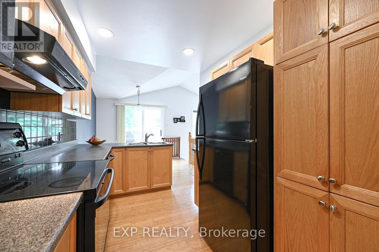 29255057/677-wildshore-crescent/riverside-southgloucester-glen/ottawa/ontario/K1V1Y1_14