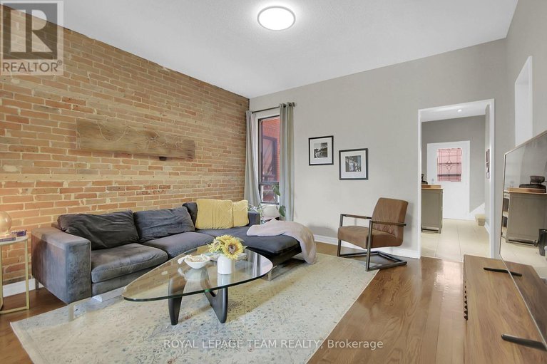 28807289/57-argyle-avenue/ottawa-centregolden-triangle/ottawa/ontario/K2P1B3_8