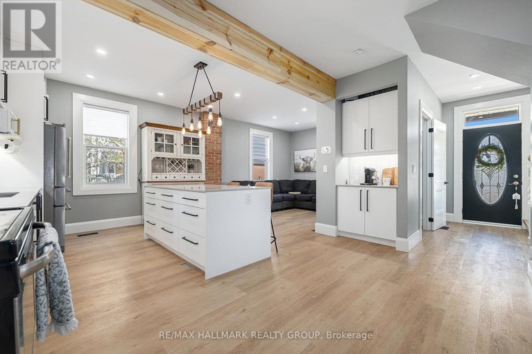 28634699/33-river-road/mcnabbraeside-twps/mcnabbraeside/ontario/K7S1R3_6