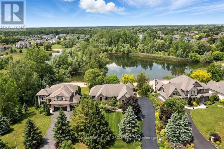 28488839/6893-sparkling-lake-way/greely/ottawa/ontario/K4P1R7_1
