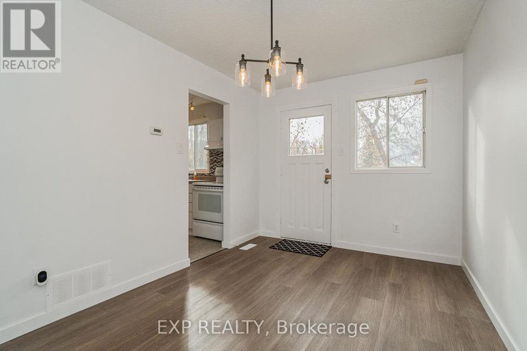 29111766/1364-st-jean-street/chateauneuf/ottawa/ontario/K1C2E6_9