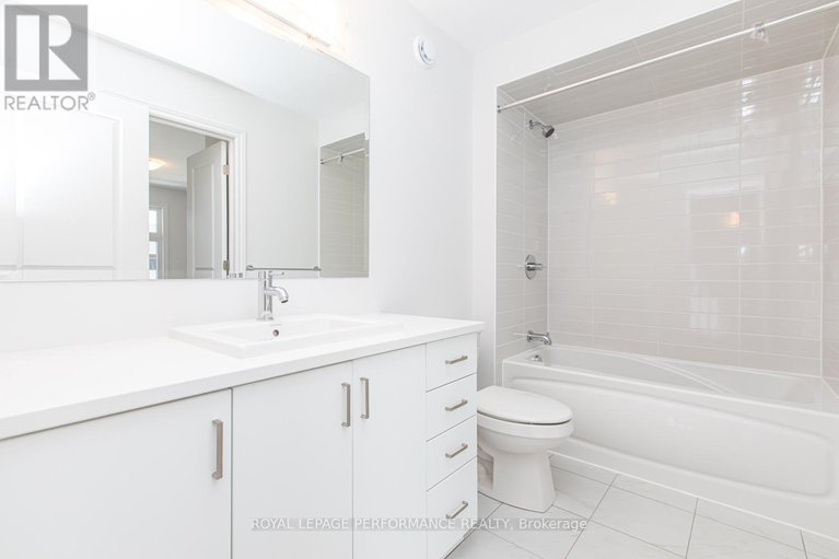 29649024/635-cordelette-circle/mer-bleuebradley-estatesanderson-park/ottawa/ontario/K1W0P2_34