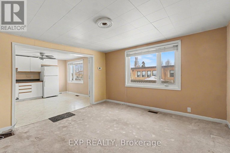 29426651/21-fourth-street/north-stormont-finch-twp/north-stormont/ontario/K0A1R0_9