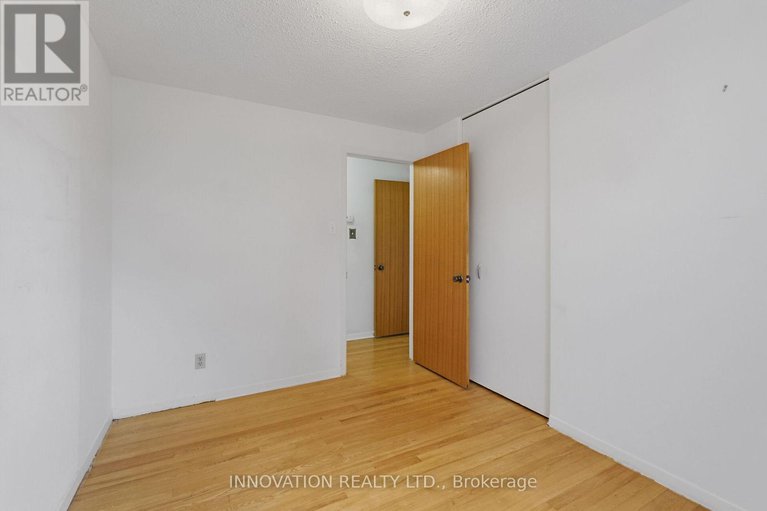 28394819/1871-greenacre-crescent/beacon-hill-south/ottawa/ontario/K1J6S7_21