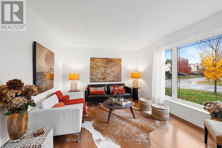 29082379/303-mockingbird-drive/chatelaine-village/ottawa/ontario/K1E2A4_5