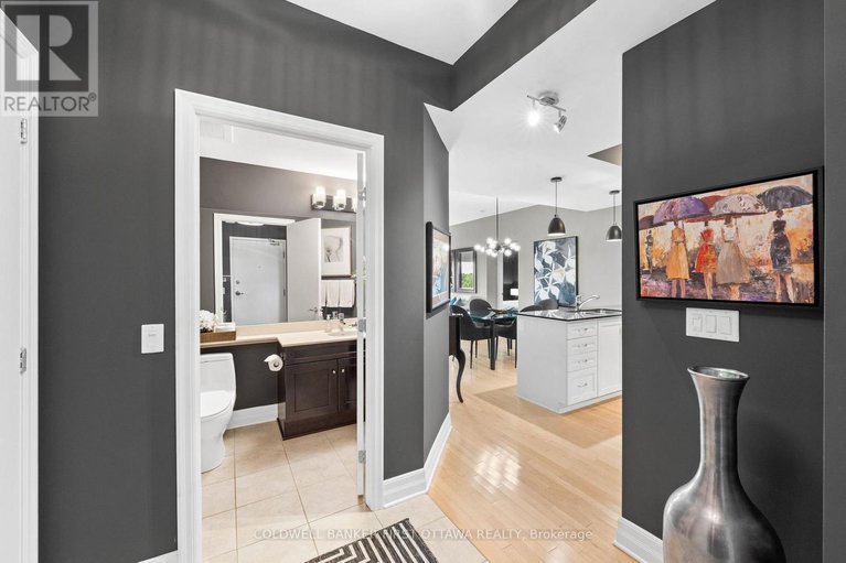 29239643/1006-75-cleary-avenue/woodroffe/ottawa/ontario/K2A1R8_9