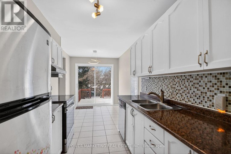 29154682/6410-sablewood-place/chapel-hill/ottawa/ontario/K1C7L7_38