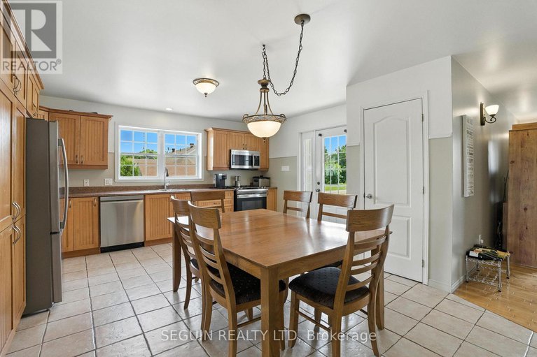 28526584/2785-pattee-road-e/east-hawkesbury-twp/hawkesbury/ontario/K6A0G3_14