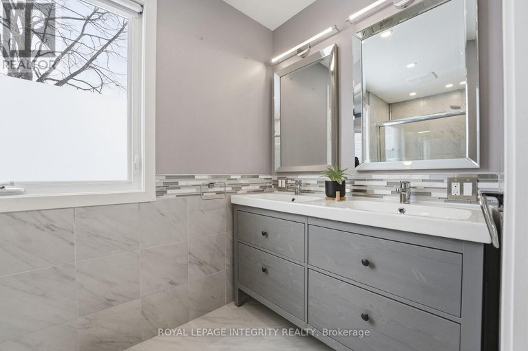 29335092/32-acklam-terrace/morgans-grantsouth-march/ottawa/ontario/K2K2H5_18