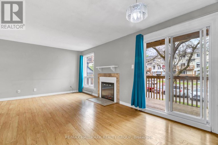 28918769/1-460-fenerty-court/katimavik/ottawa/ontario/K2L3A9_3