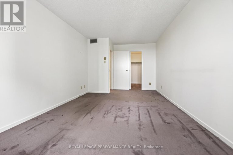 28491067/2006-1500-riverside-drive/riverview-park/ottawa/ontario/K1G4J4_33
