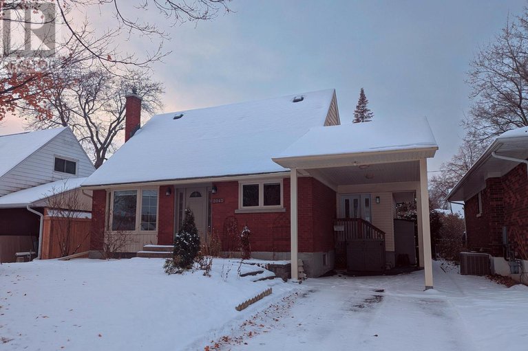 29092668/2042-tilson-street/elmvale-acres/ottawa/ontario/K1G2M7_1