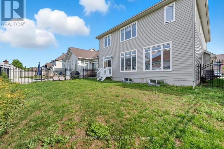 28853468/502-strasbourg-street/avalon-west/ottawa/ontario/K4A0M7_25