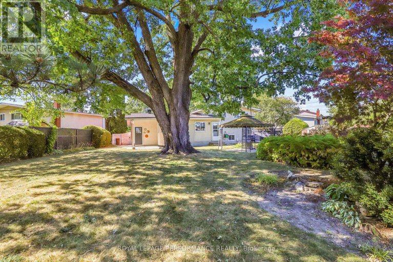 28901445/2337-samuel-drive/elmvale-acresurbandale/ottawa/ontario/K1G3C3_27