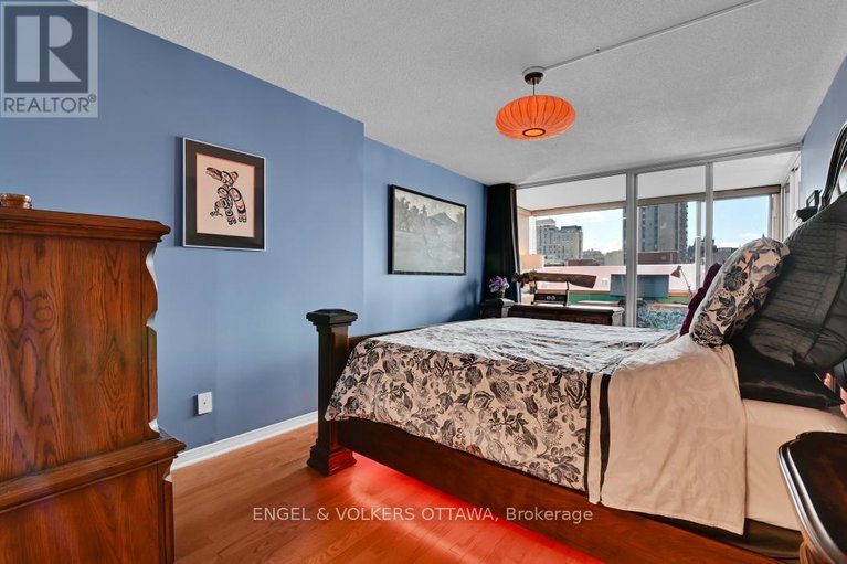28541855/402-160-george-street/lower-townbyward-market/ottawa/ontario/K1N9M2_22