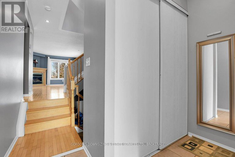 29228348/6370-sablewood-place/chapel-hill/ottawa/ontario/K1C7M3_4