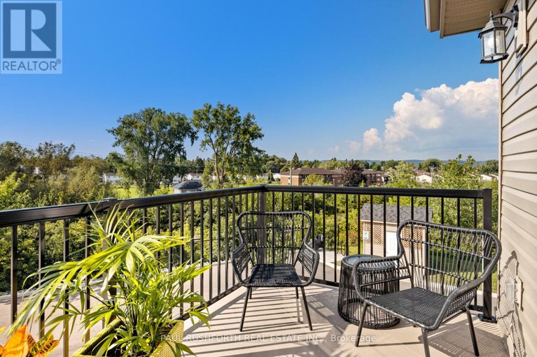 28459487/407-330-montee-outaouais-street/town-of-rockland/clarence-rockland/ontario/K4K1G2_4