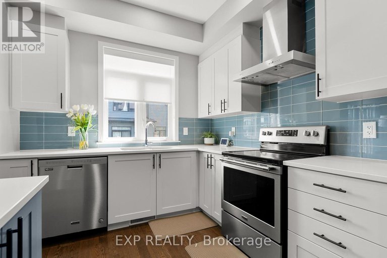 28567081/335-joshua-street/mer-bleuebradley-estatesanderson-park/ottawa/ontario/K1W0N7_17