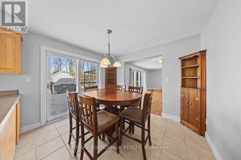 29619262/7089-bush-drive/greely/ottawa/ontario/K4P1M8_11