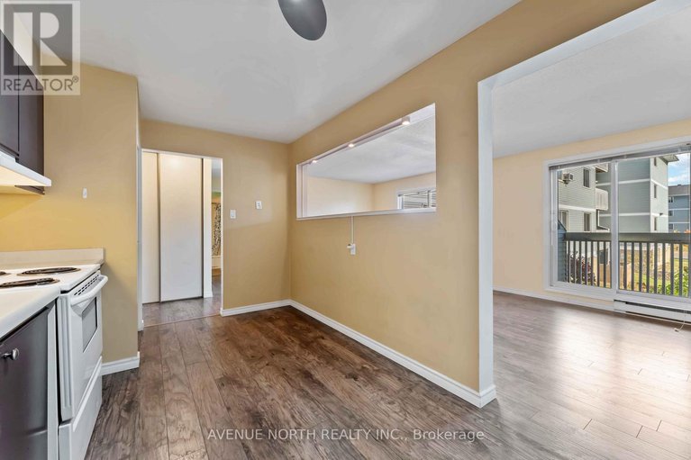 29011609/200-214-viewmount-drive/borden-farmstewart-farmcarleton-heightsparkwood-hills/ottawa/ontario/K2E7X3_18