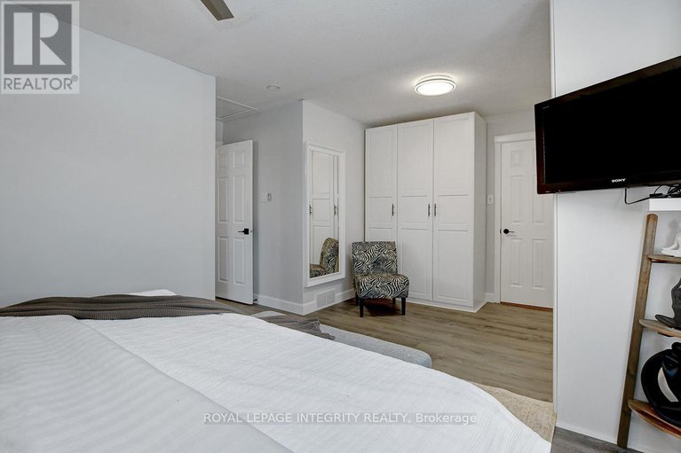 29428568/3-palomino-drive/bridlewood/ottawa/ontario/K2M1L9_25