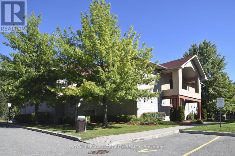 29619468/30-100-hillside-drive/viscount-alexander-park/ottawa/ontario/K1K4J4_32