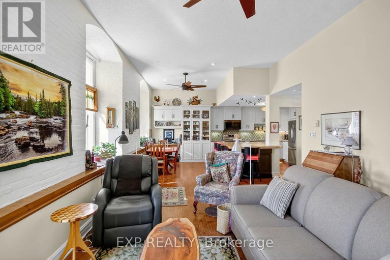 28930932/408-1-rosamond-street-e/almonte/mississippi-mills/ontario/K0A1A0_14