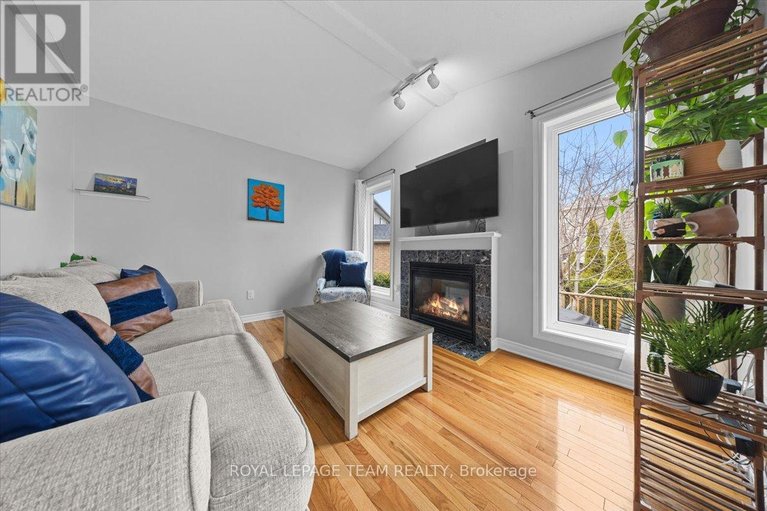 29626575/79-saddlesmith-circle/emerald-meadowstrailwest/ottawa/ontario/K2M2Y5_19