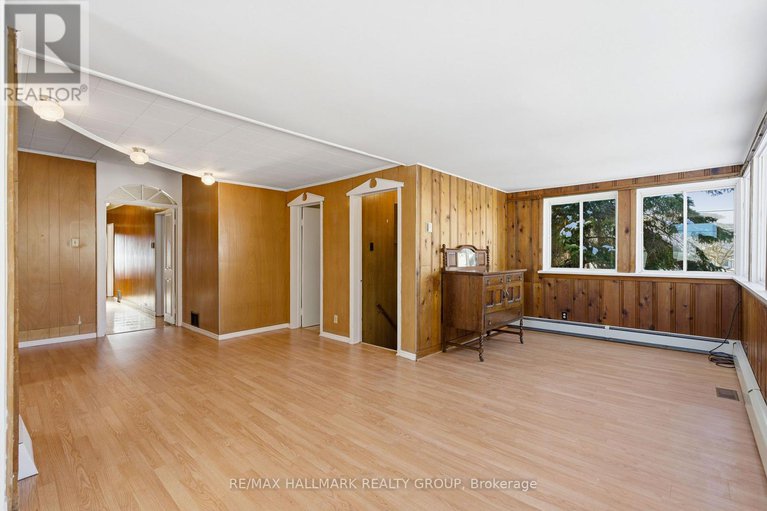 29286684/521-nelson-street-w/hawkesbury/ontario/K6A2K3_7