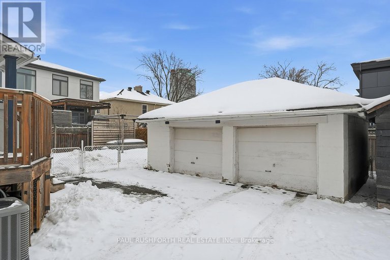 29248998/375-winston-avenue/westboro-west/ottawa/ontario/K2A1Y7_24