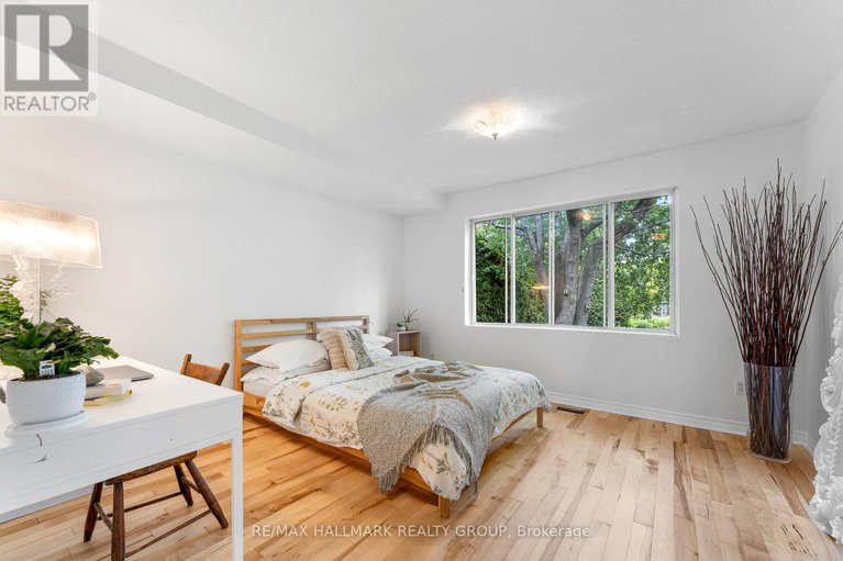 28652851/17-hastings-street/crystal-bayrocky-point/ottawa/ontario/K2H8C2_31