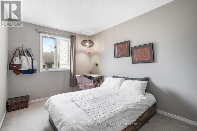 28271638/1471-bryson-lane/sawmill-creektimbermill/ottawa/ontario/K1T2T7_19