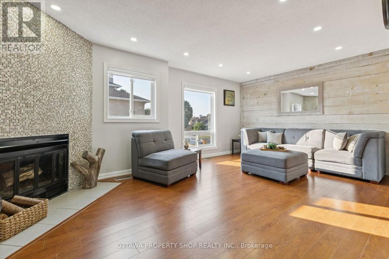 28617520/1575-thurlow-street/fallingbrookridgemount/ottawa/ontario/K4A2K6_4