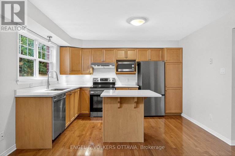 29030963/277-mart-circle/manor-park/ottawa/ontario/K1K4W2_23