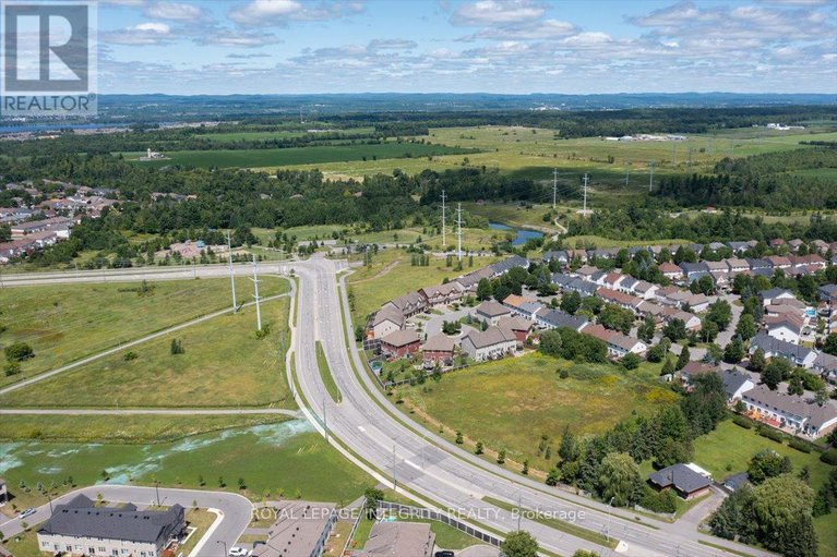 29228635/1030-valin-street/fallingbrookgardenway-south/ottawa/ontario/K4A4X7_49