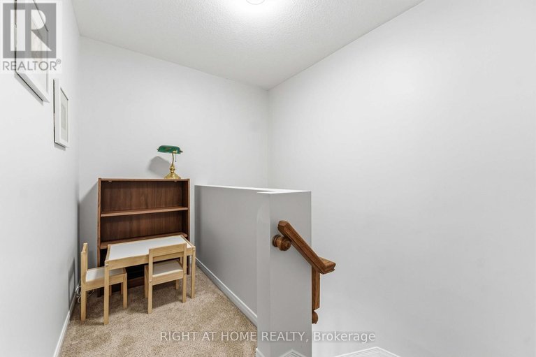 29594406/52-fieldberry-private/stonebridge/ottawa/ontario/K2J5E8_15