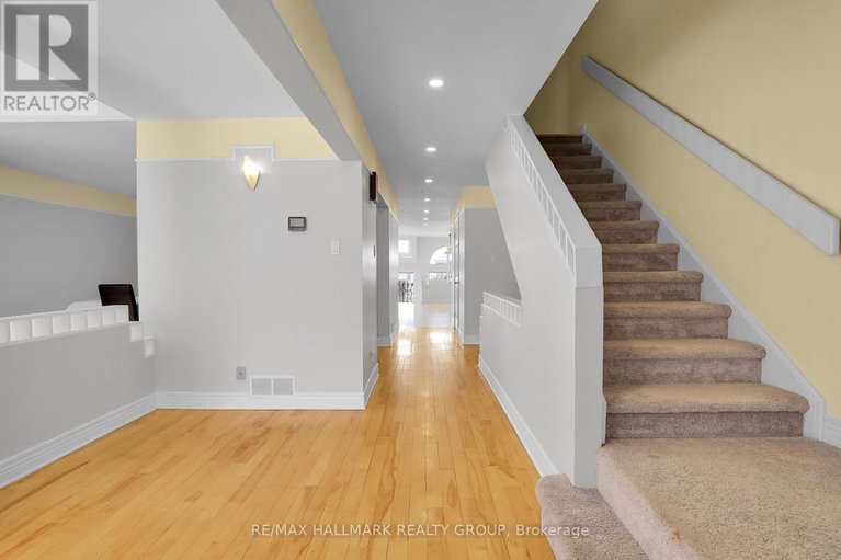 28244394/303-sherwood-drive/civic-hospital/ottawa/ontario/K1Y3W7_6
