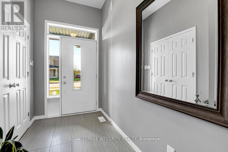 29074496/515-rouncey-road/emerald-meadowstrailwest/ottawa/ontario/K2S1B6_2