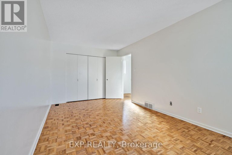 29362333/99-3260-southgate-road/south-keys/ottawa/ontario/K1V8W9_18